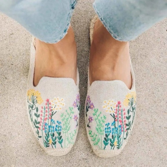 Anthropologie Soludos Wildflower Mules in Light Sand size 9.5 - Picture 1 of 9